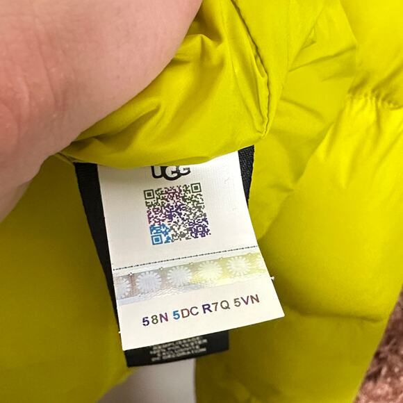 UGG Brayden Puffer Jacket Relish Green Yellow Sz L $248 - Picture 10 of 10